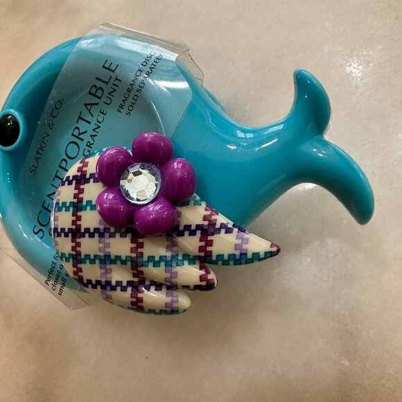 Bath & Body Works Blue Fish Gem Air Freshener Visor Clip Scentportable - Picture 5 of 8